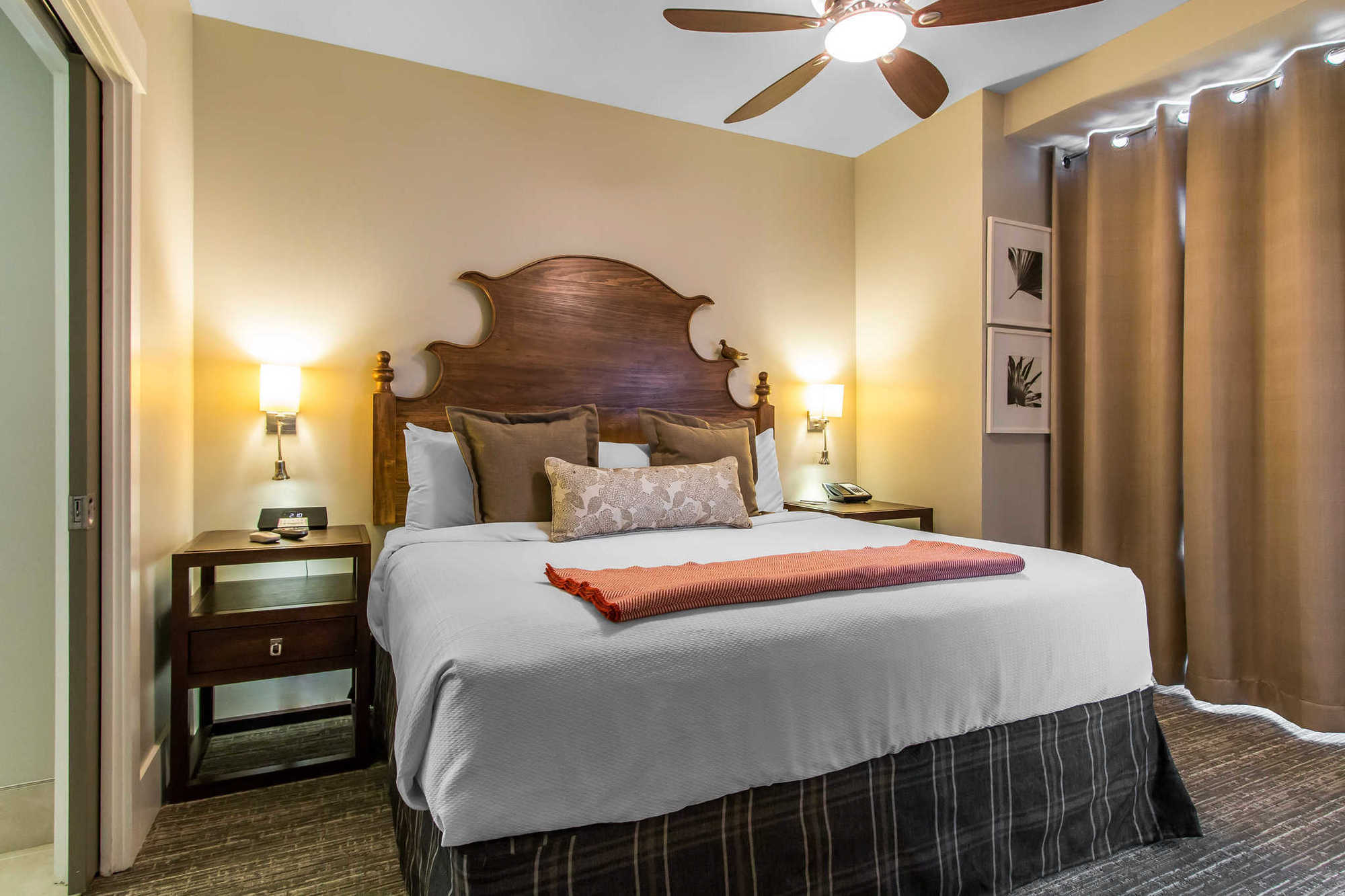 Bluegreen Vacations Studio Homes At Ellis Square, Ascend Resort Savannah Room photo